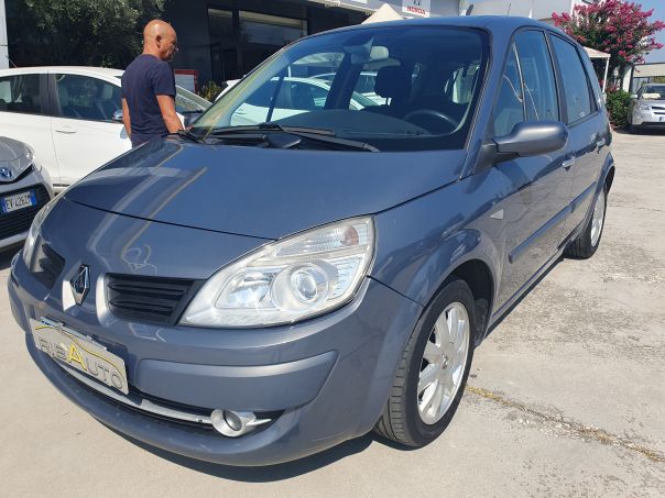 Renault Mégane SCENIC 1.5 dCi/105CV Dynamique