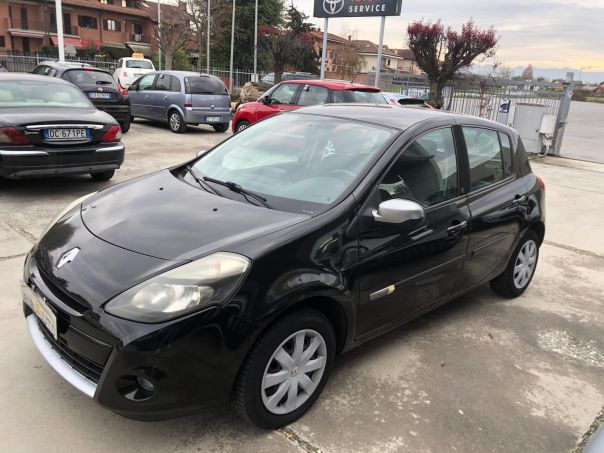 RENAULT CLIO 1.2 BENZINA 5 porte Confort OK NEOPATENTATO